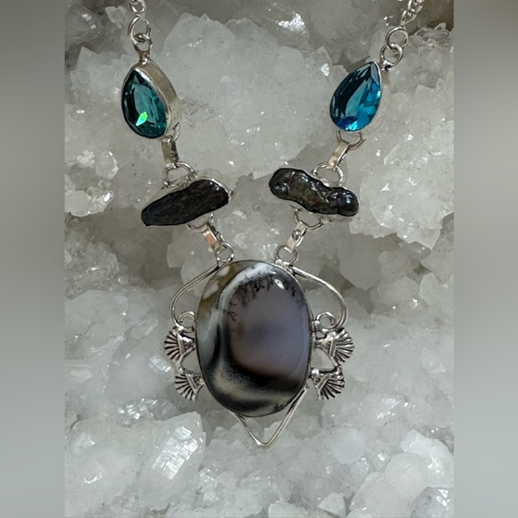 Boho Style Necklace with Natural Dendritic Agate and Biwa Pearls - Picture 3 of 8